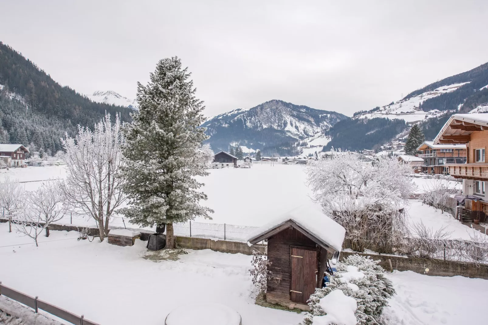 Ferienwohungen Johann und Eva-Uitzicht winter