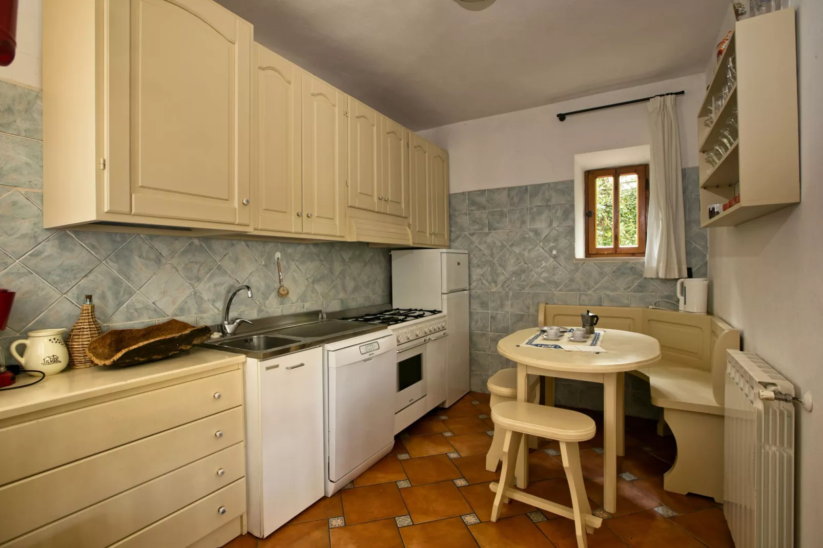 Sassetta Castagno-Keuken