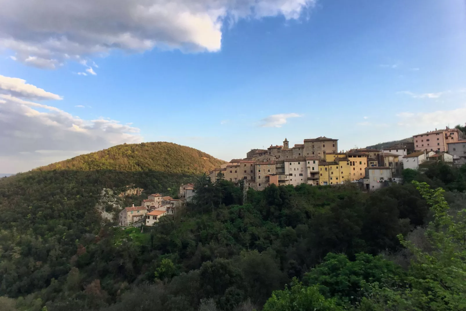 Sassetta 2 Castagno-Gebieden zomer 5km