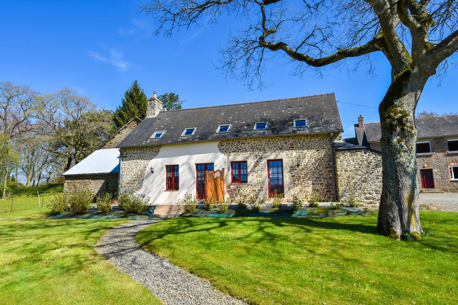 Maison à 1/2h du Mont Saint Michel-Buitenkant zomer