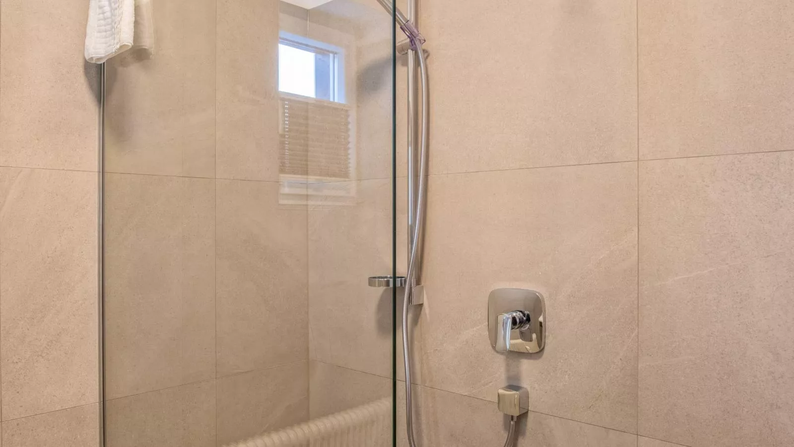Tirola Platzl-Badkamer