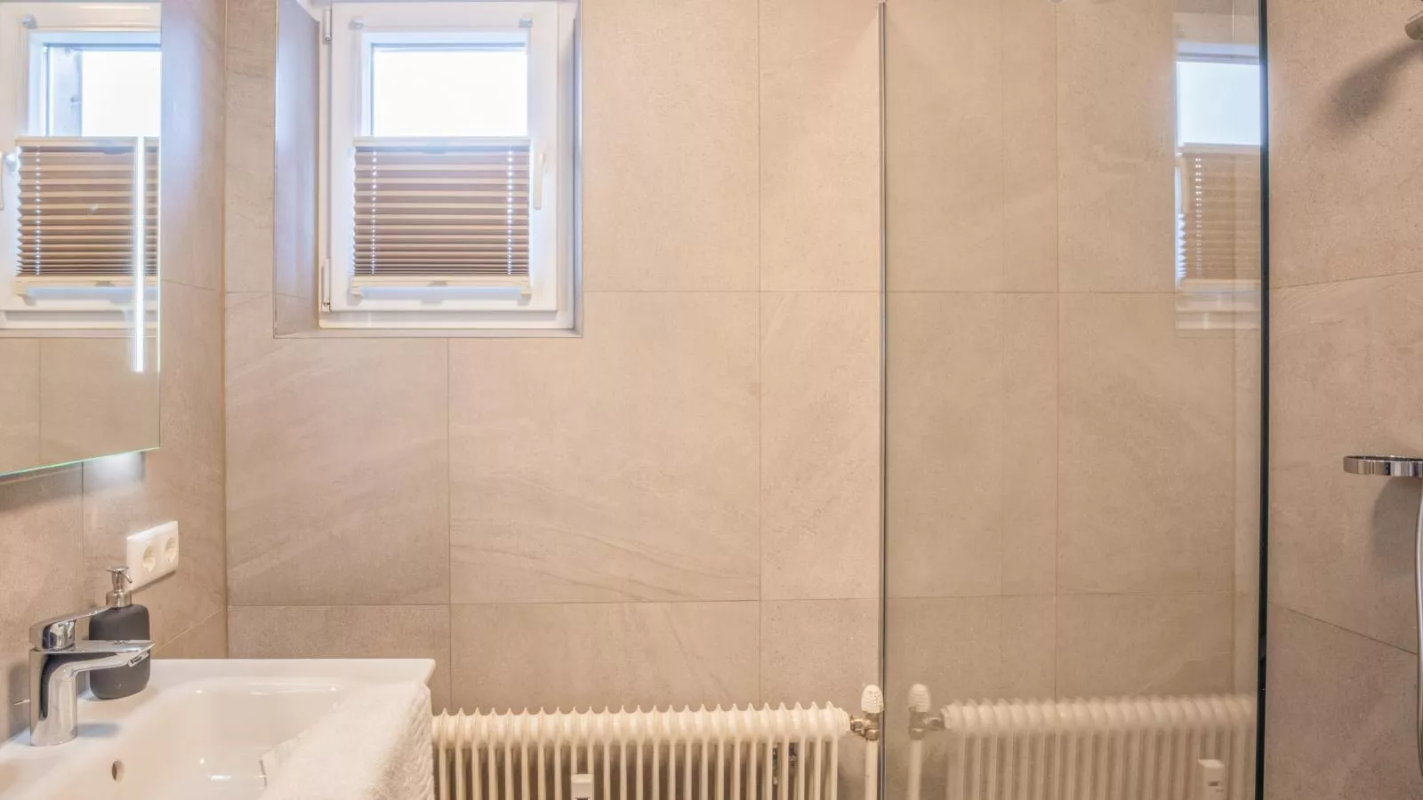Tirola Platzl-Badkamer