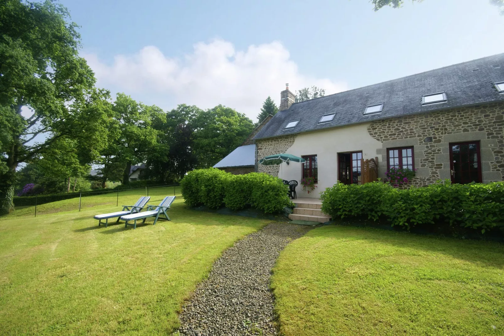 Maison à 1/2h du Mont Saint Michel-Terrasbalkon