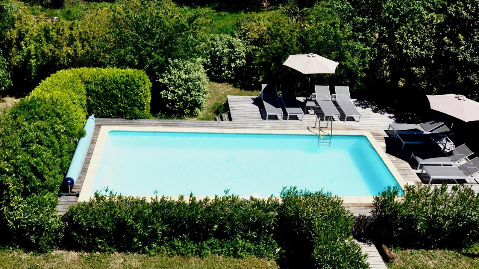 Villa au calme avec piscine-Zwembad