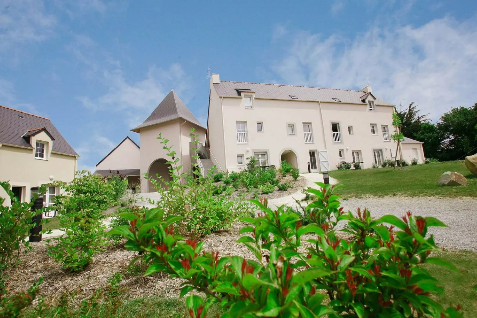 Résidence Le Domaine de l'Emeraude 2-Buitenkant zomer