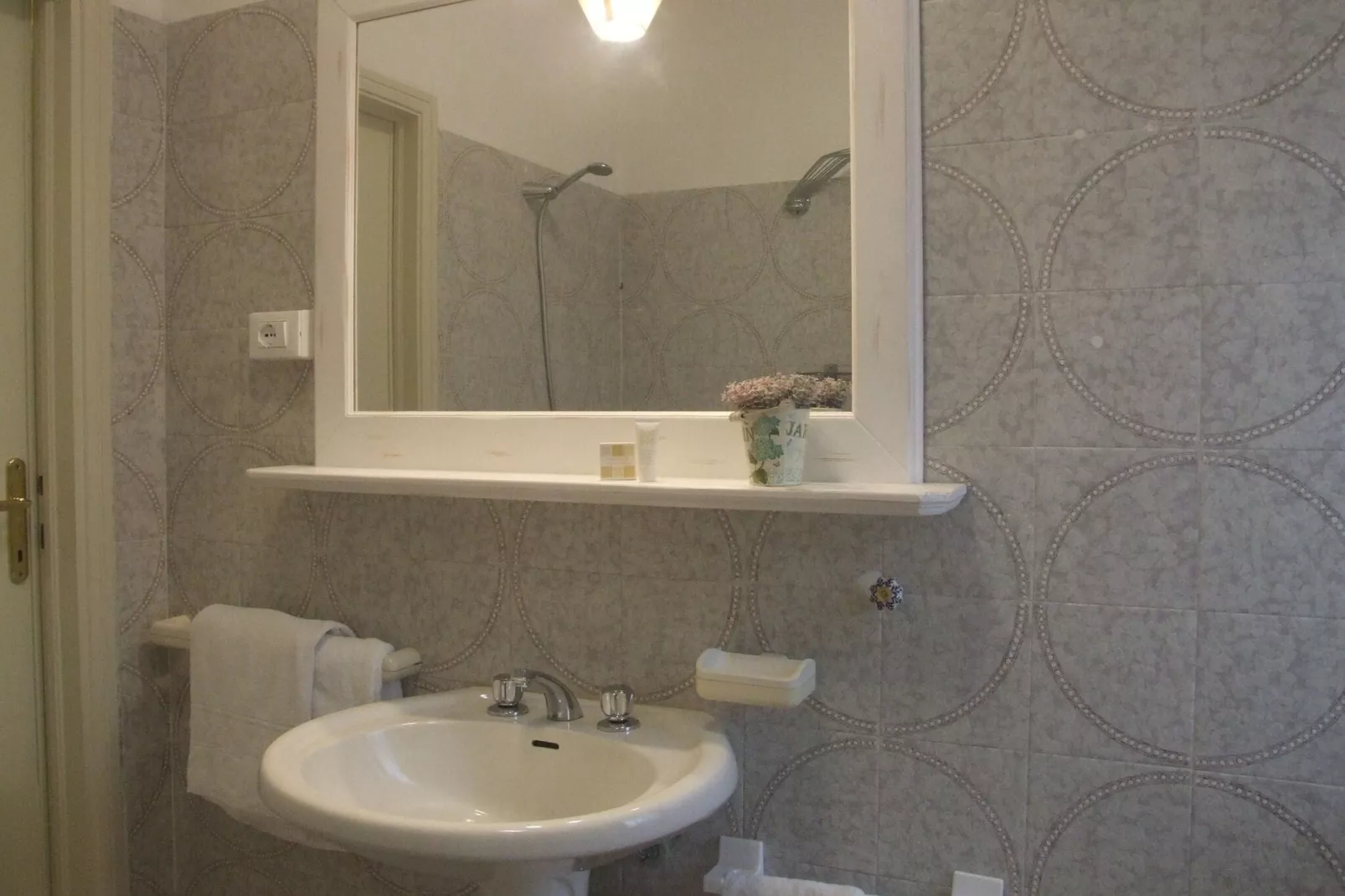 Agrifogli Peonia-Badkamer