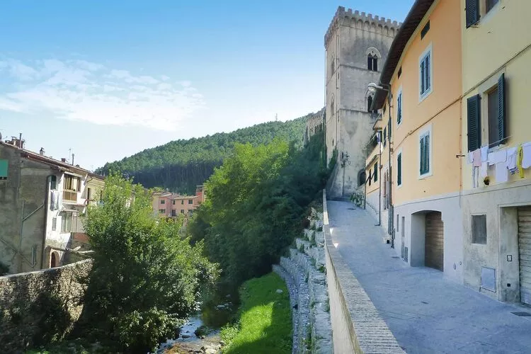 Agriturismo Cima alla Serra Pisa Bilo piano terra o primo piano-Buitenkant zomer