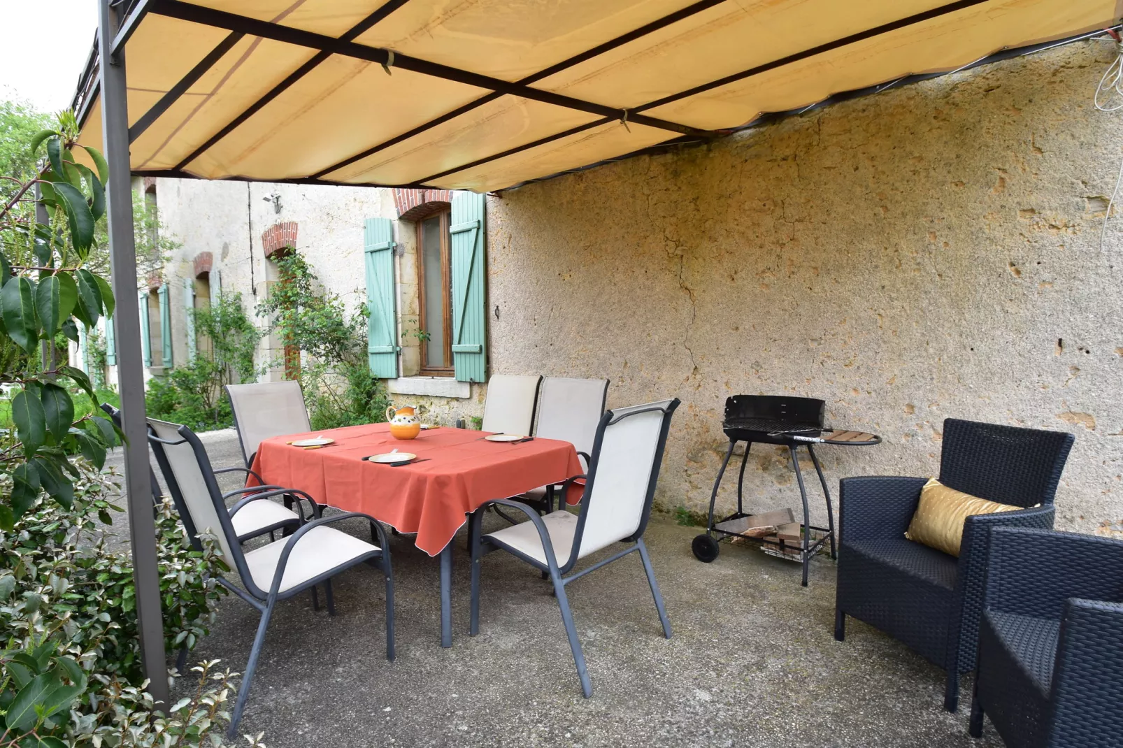 Gite 6 pers près de Châteauroux-Terrasbalkon