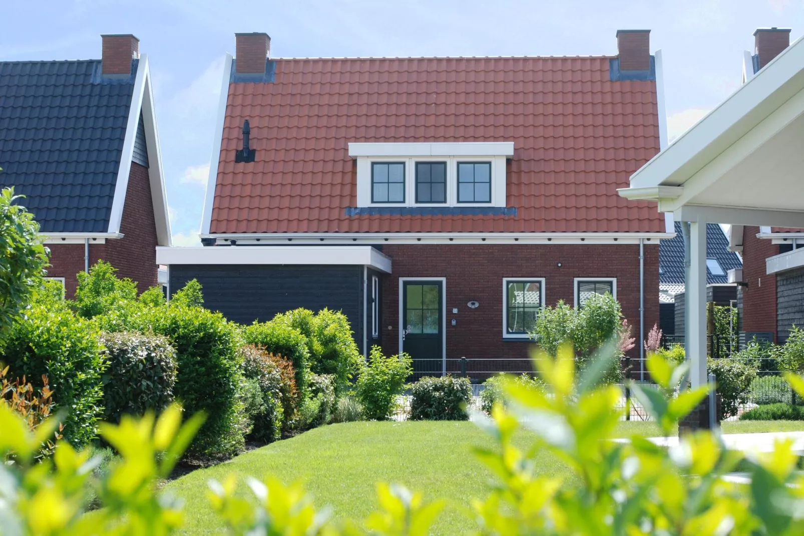 6 persoons vrijstaand met sauna-Buitenkant zomer