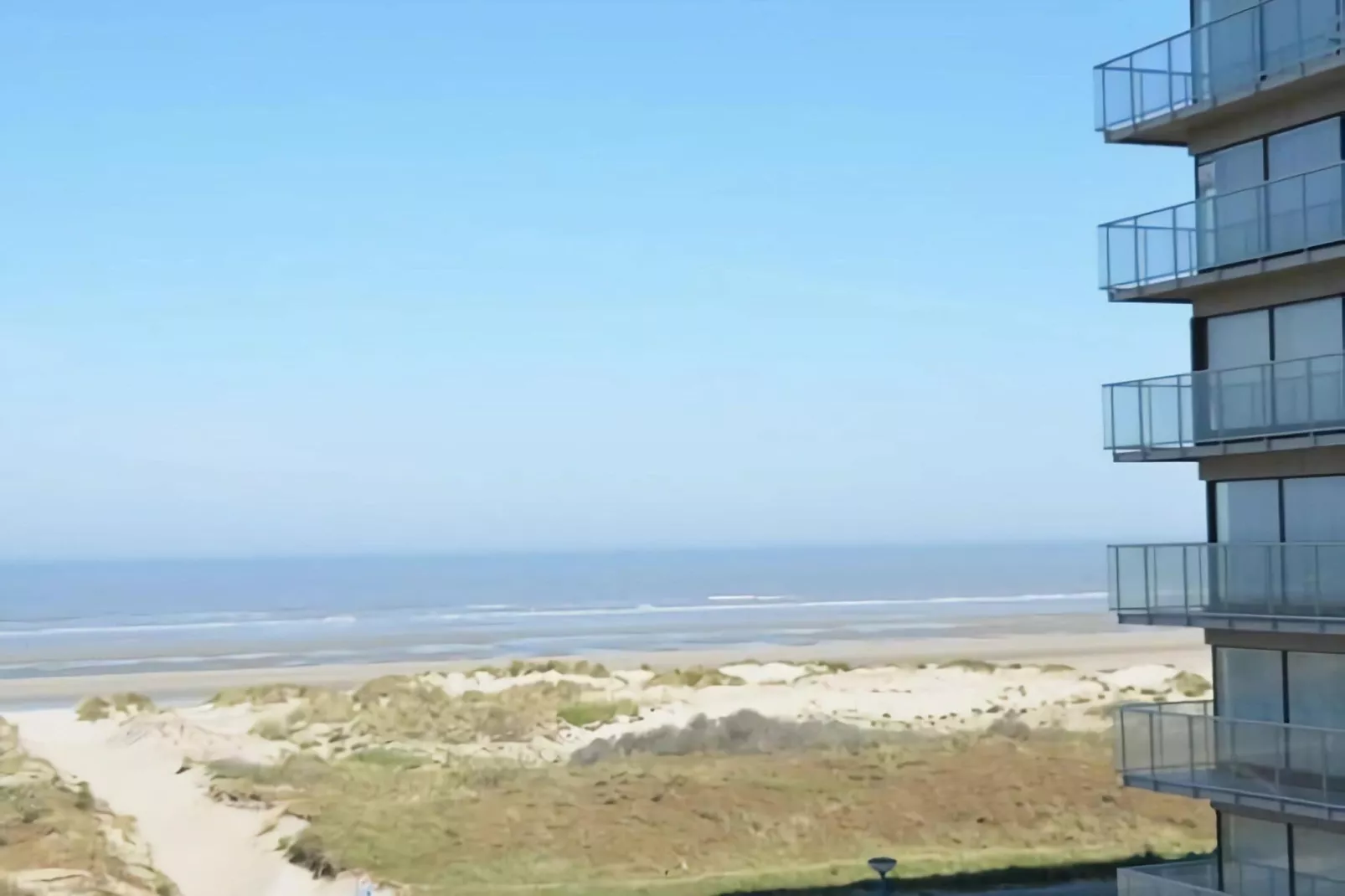 PLAZA H/0733-Uitzicht zomer