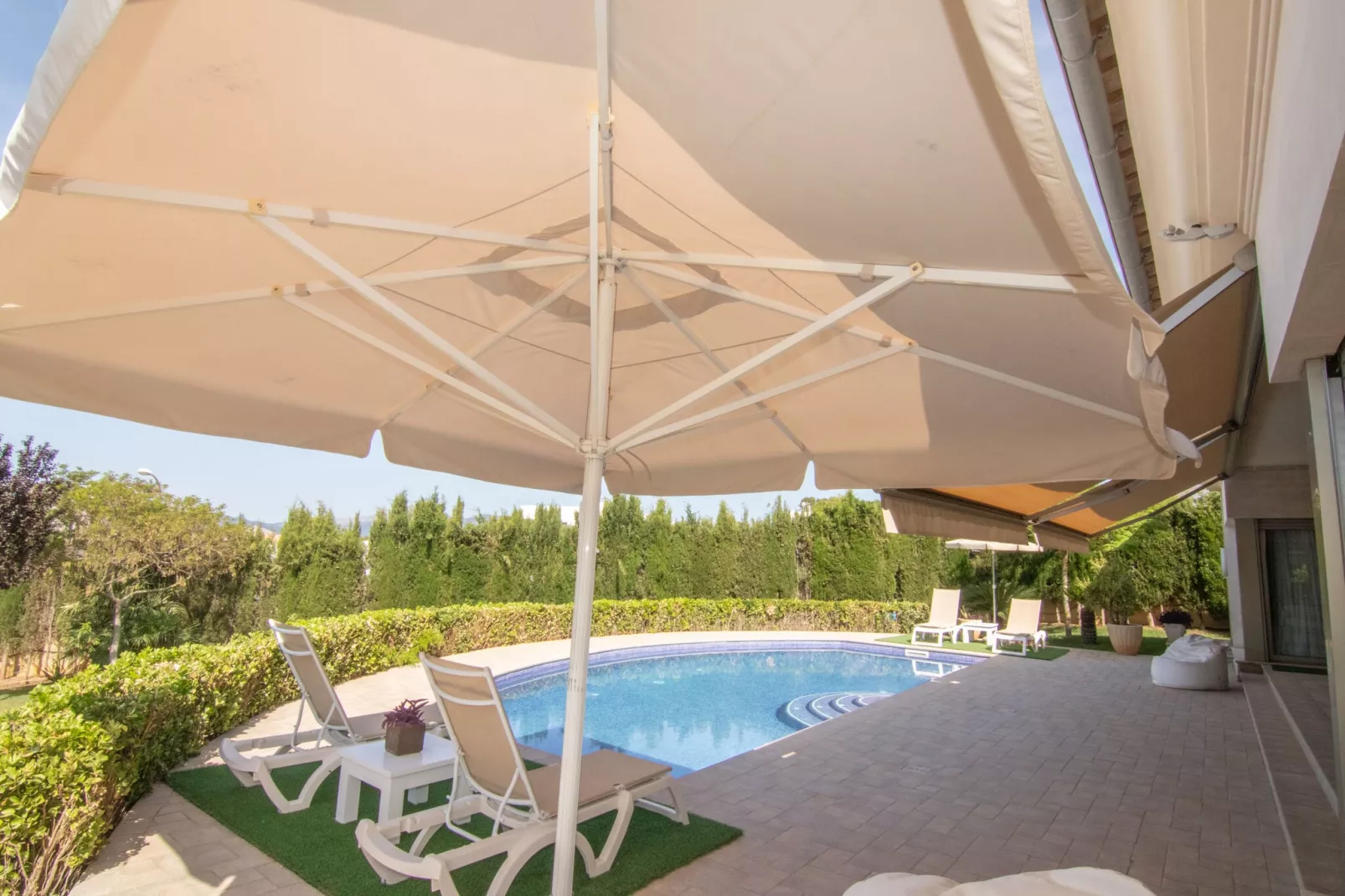 Luxury Villa Marratxí-Terrasbalkon