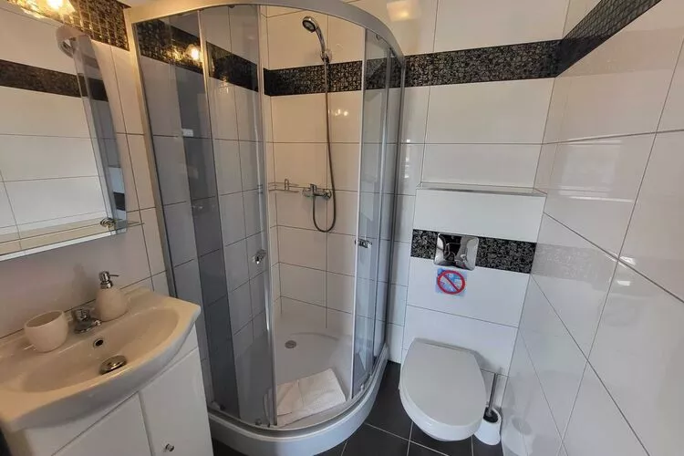 Apartament na piętrze 150 m2 Gąski-Badkamer