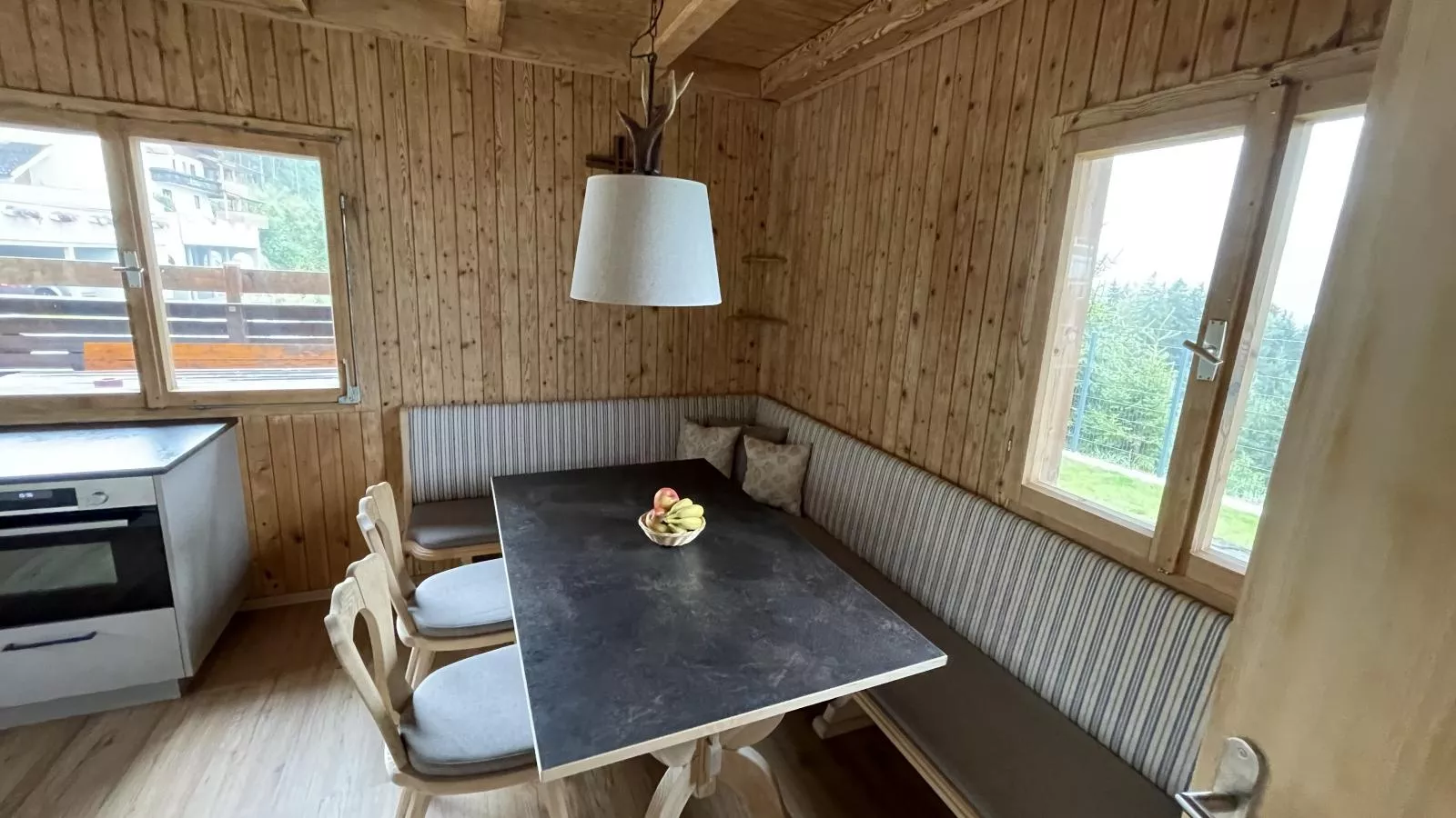 Blick ins Inntal-Eetkamer