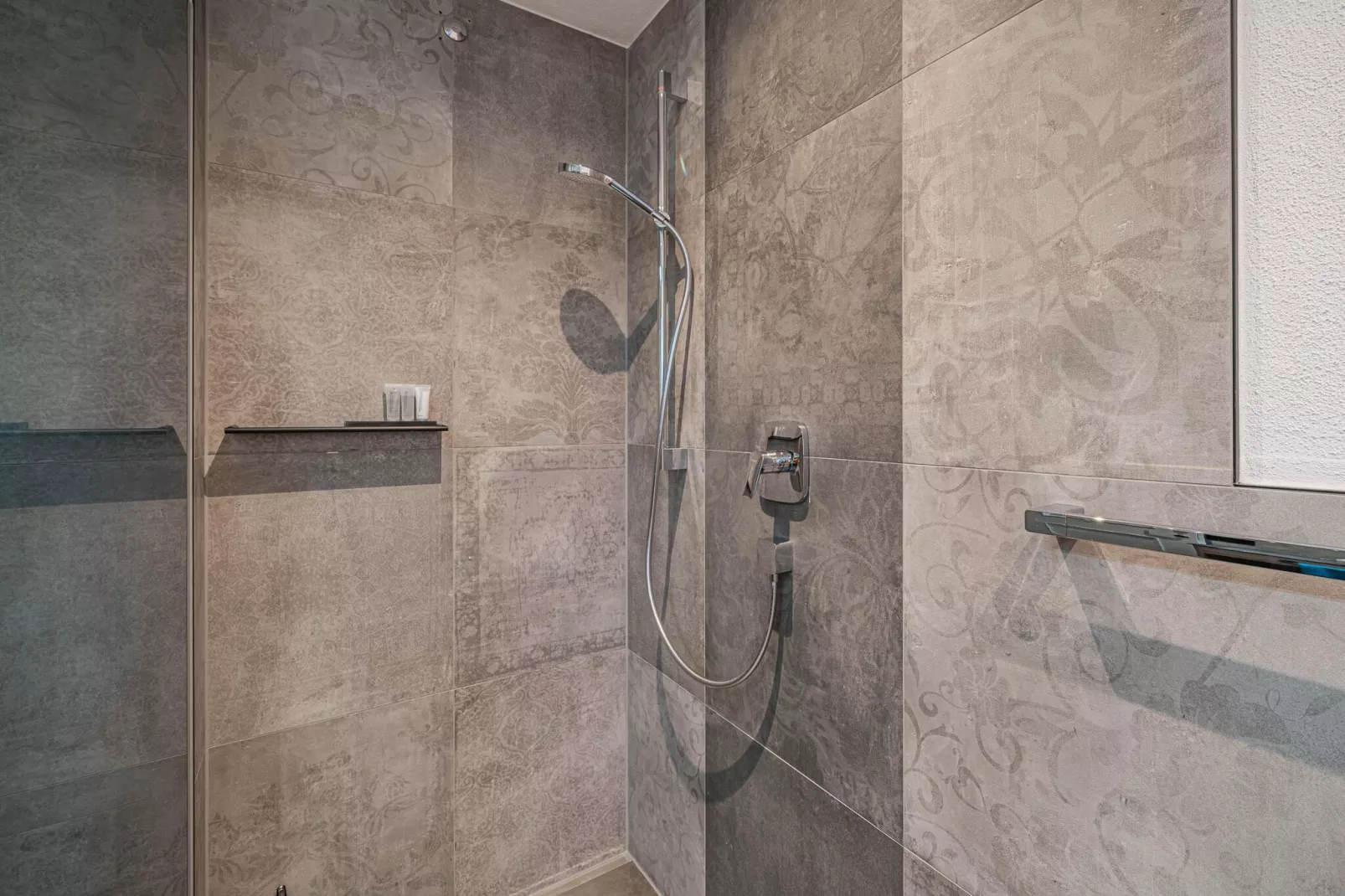 Haus Andrea Cäciel-Badkamer