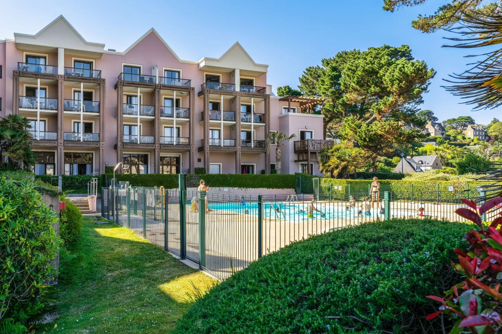 Residence L'Archipel Perros-Guirec - 25 Standard- Apt 5 p- 1 bedroom-Buitenkant zomer