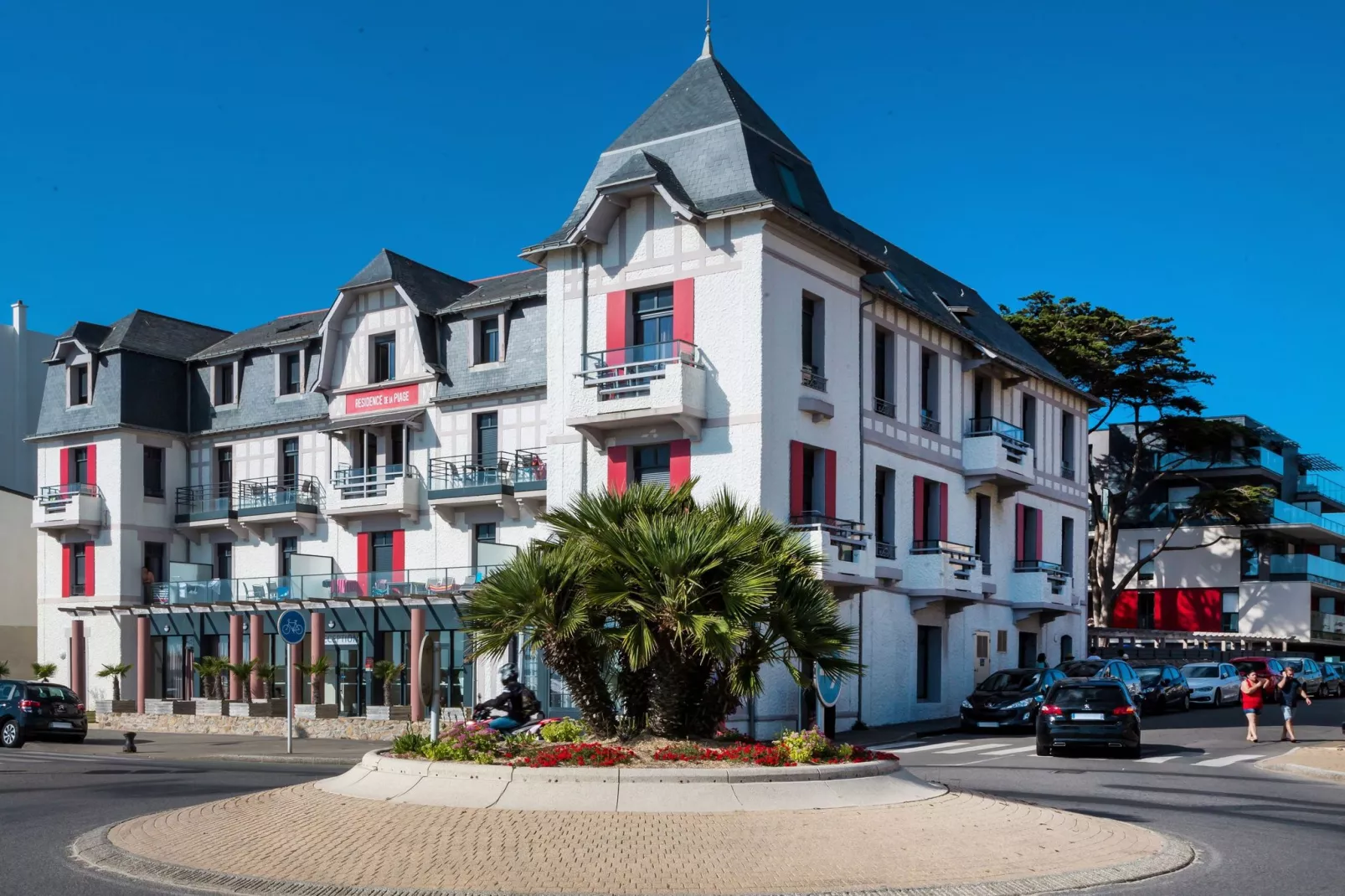 Residence de la Plage 1-Buitenkant zomer