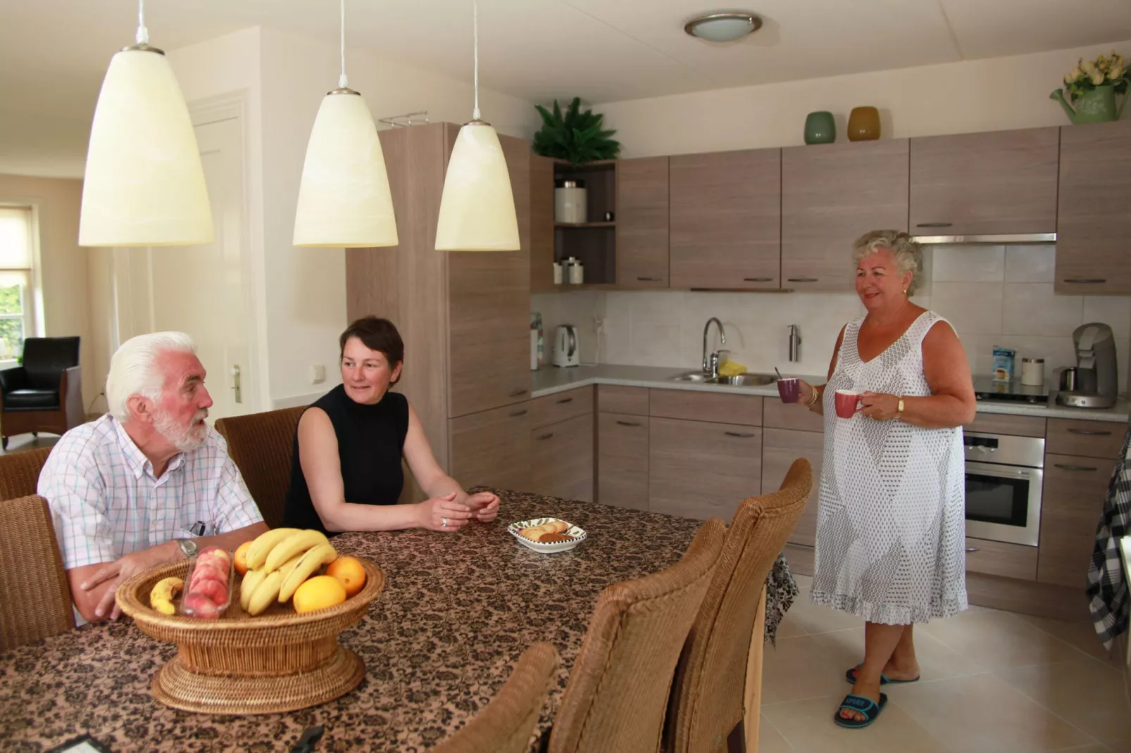 Comfortabele villa in Wieringer stijl, vlakbij de Waddenzee-Eetkamer