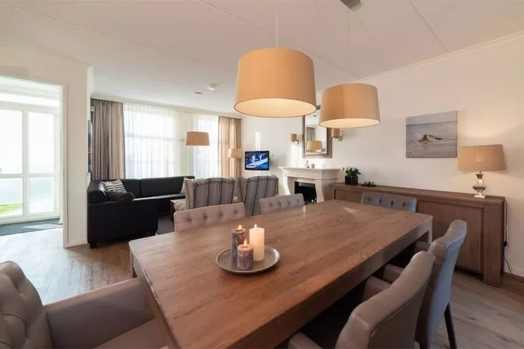 Charming Beveland-Eetkamer