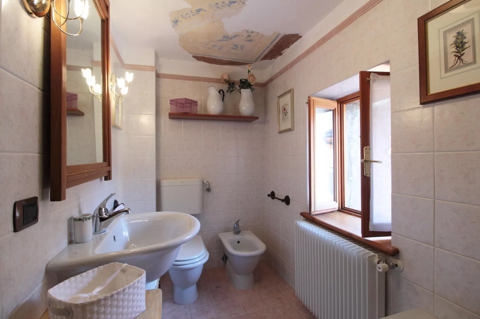 CASA TRAME DEGLI ANGELI 5 pax-Badkamer