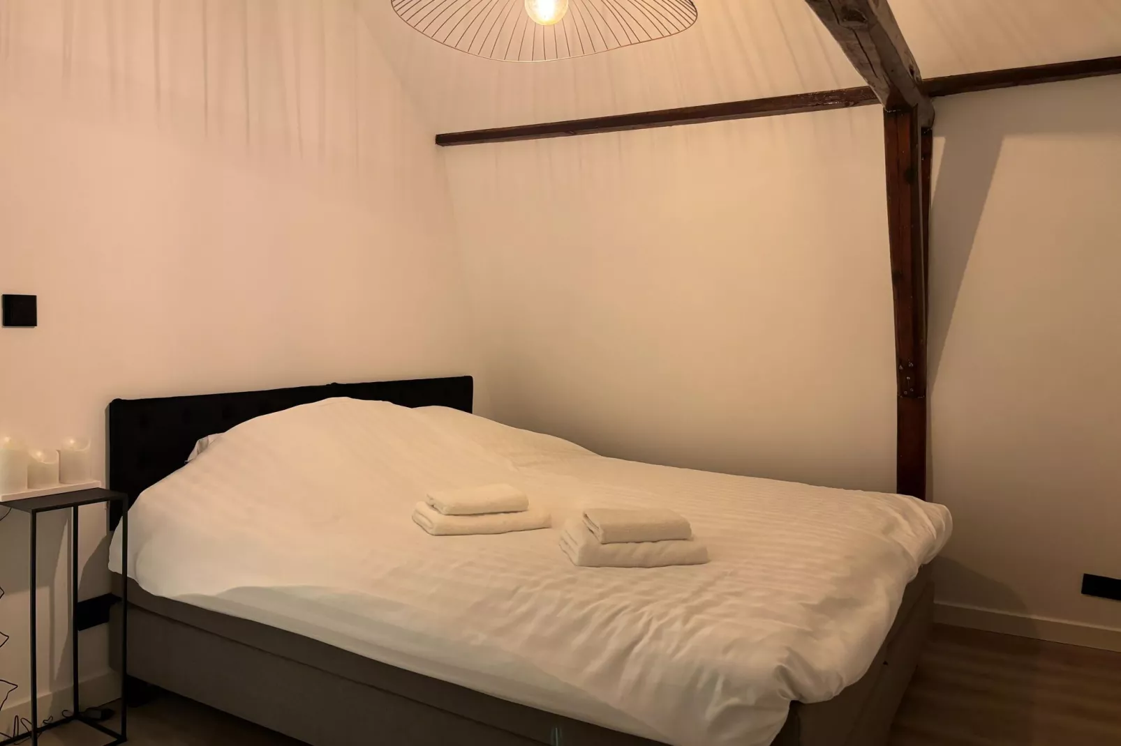 Vakantiehuisje centrum Abcoude aan de Angstel-Slaapkamer