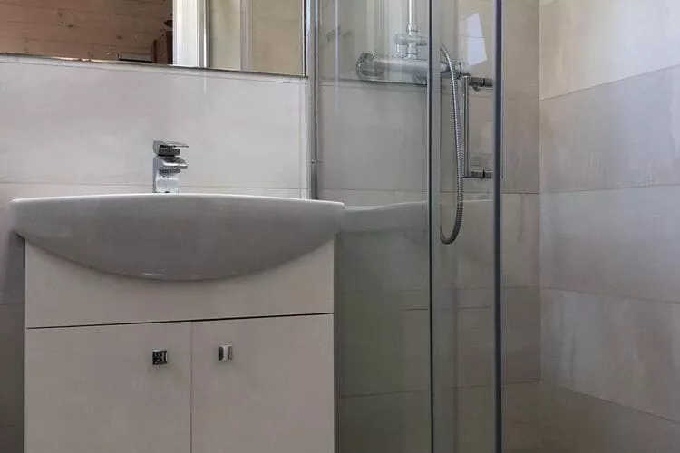 Domki wakacyjne do 6 osób Rewal-Badkamer