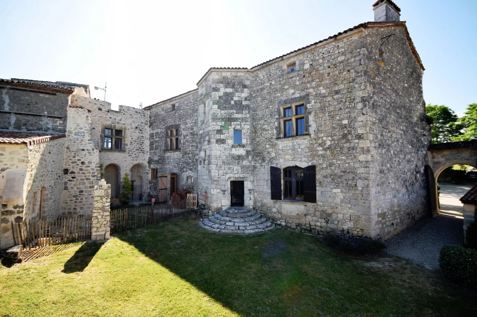 Chateau de plèneselve 12P-Buitenkant zomer