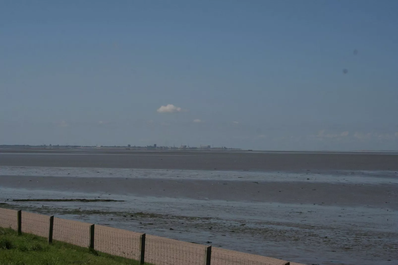 Comfortabel chalet met afwasmachine, vlakbij de Waddenzee-Gebieden zomer 1km