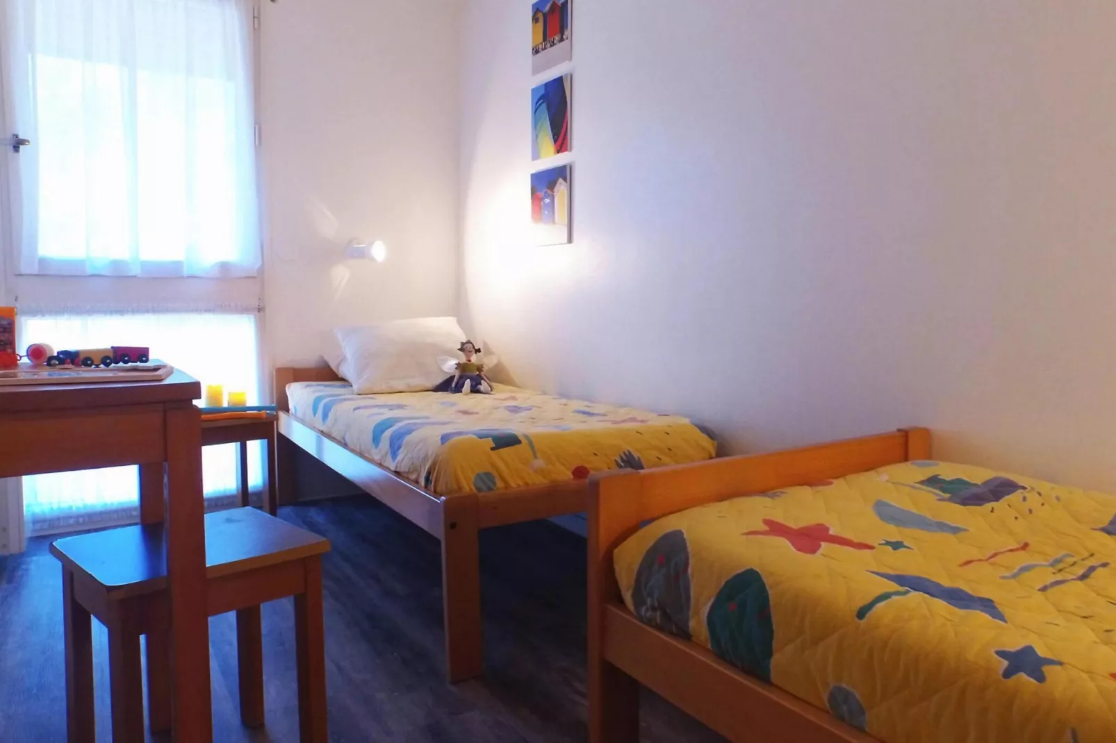 Holiday resort Soulac-sur-Mer Bordeaux Médoc - Soulac-sur-Mer // Gîte 3 pcs 5 pers et 1 bébé VUE MER-Slaapkamer