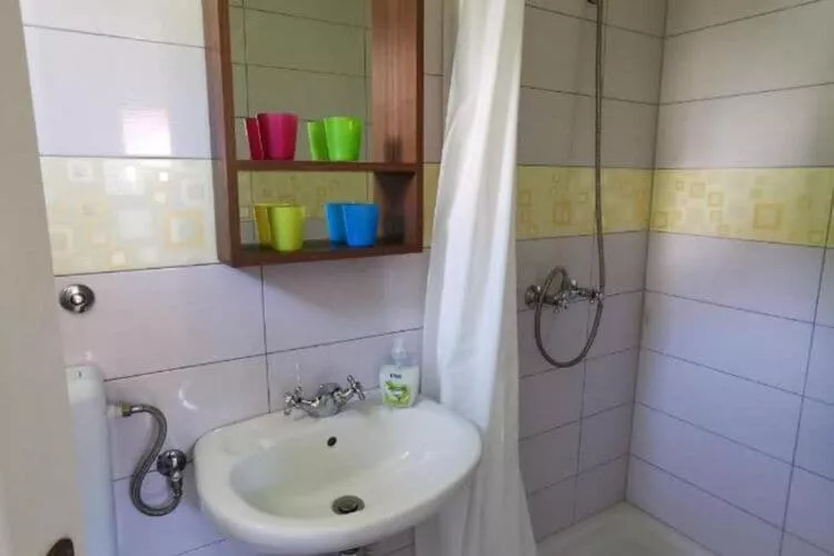 Guesthouse Videc-Badkamer