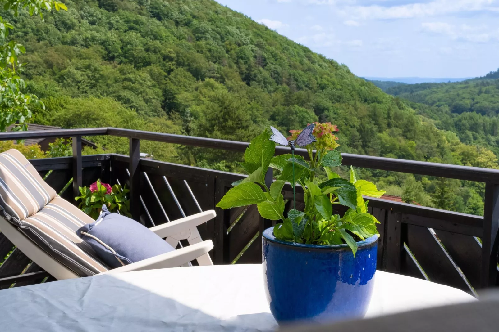 Ferienwohnung zum Märchenwald-Terrasbalkon