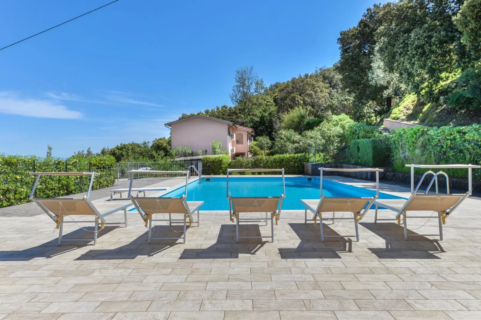 RES "I CASTAGNI" APPARTAMENTO  TRILOCALE LA CHICCA con Vista Mare-Terrasbalkon