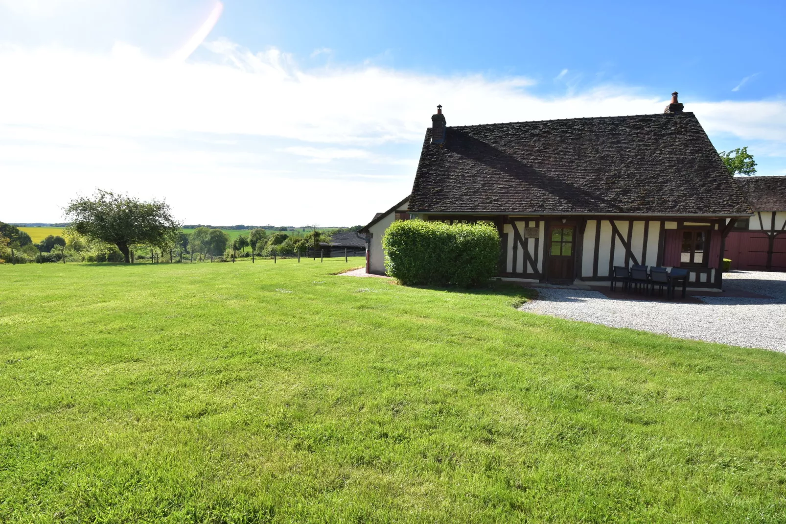 Maison de vacances St Maurice sur Aveyron-Tuinen zomer