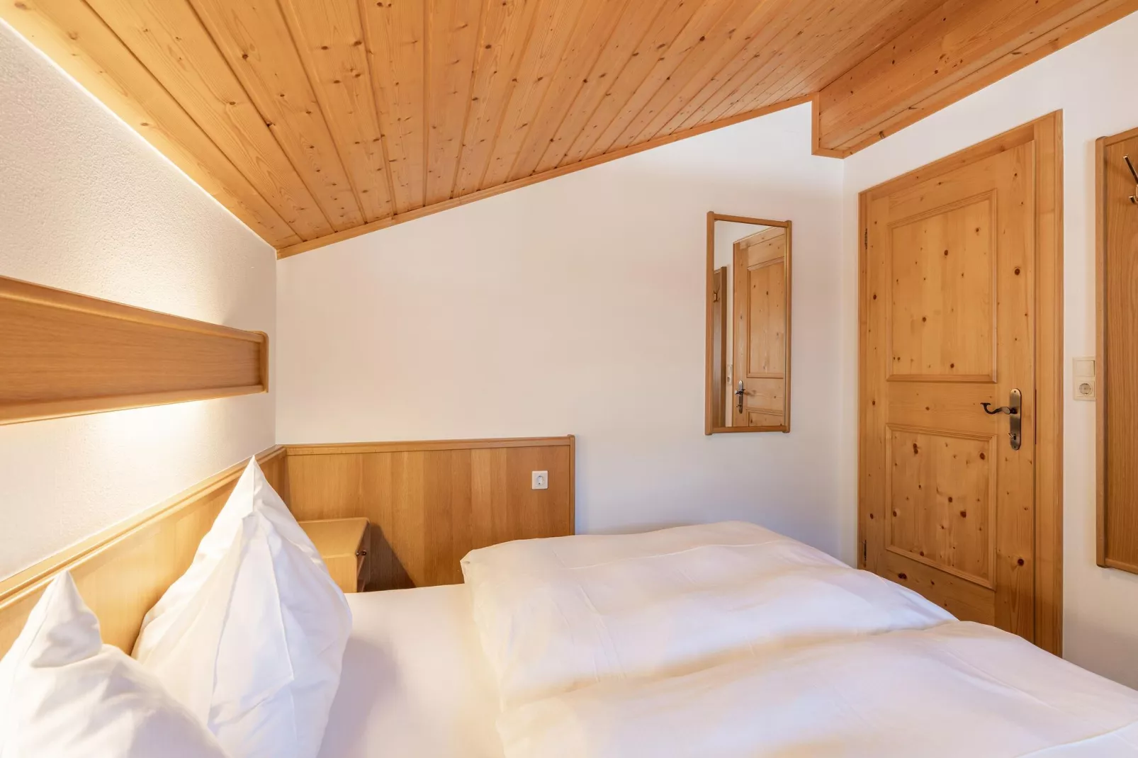Apartment "Felbertal" & "Grasberge"-Slaapkamer