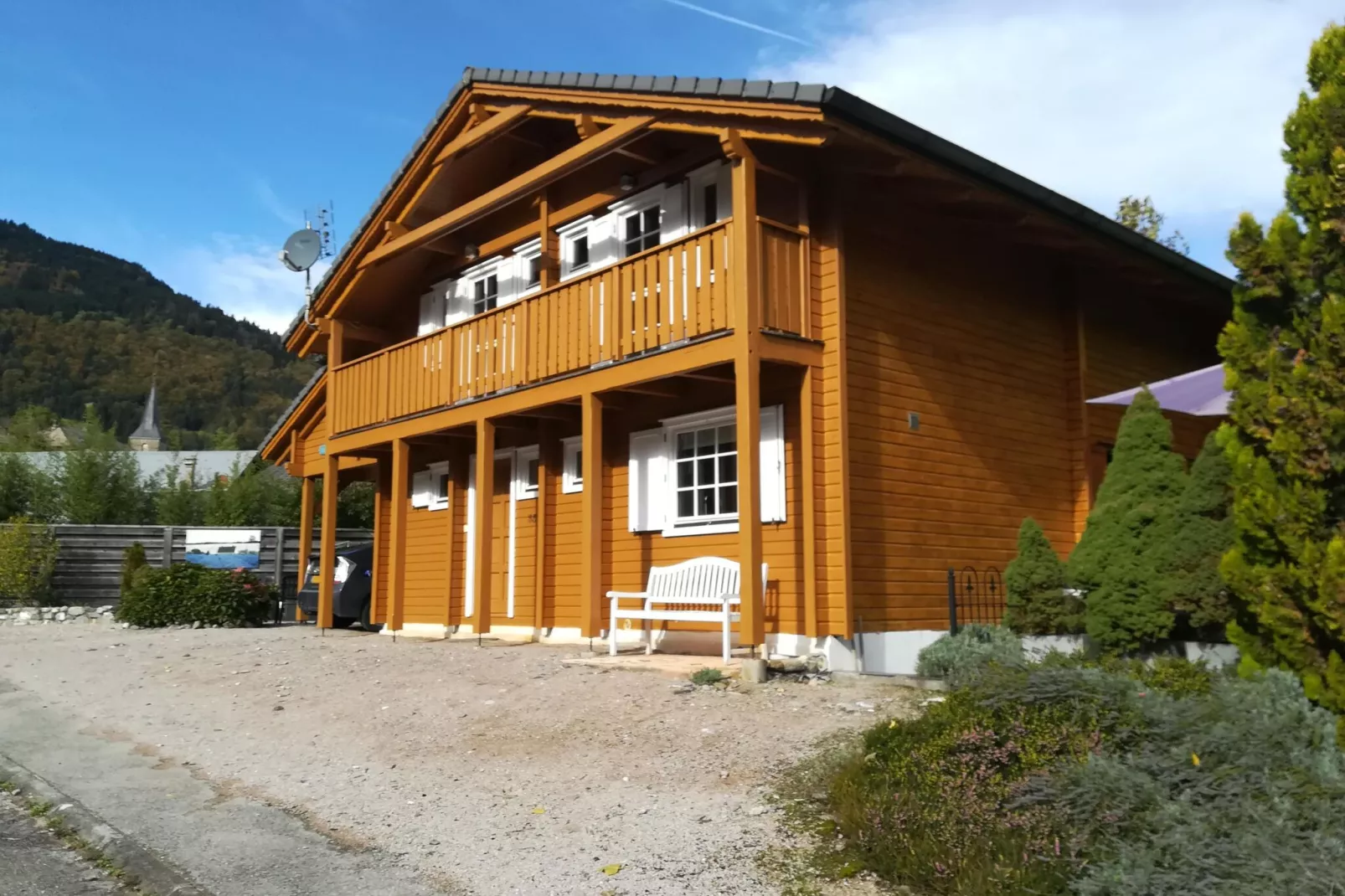 Chalet Le Passe-Temps-Buitenkant zomer