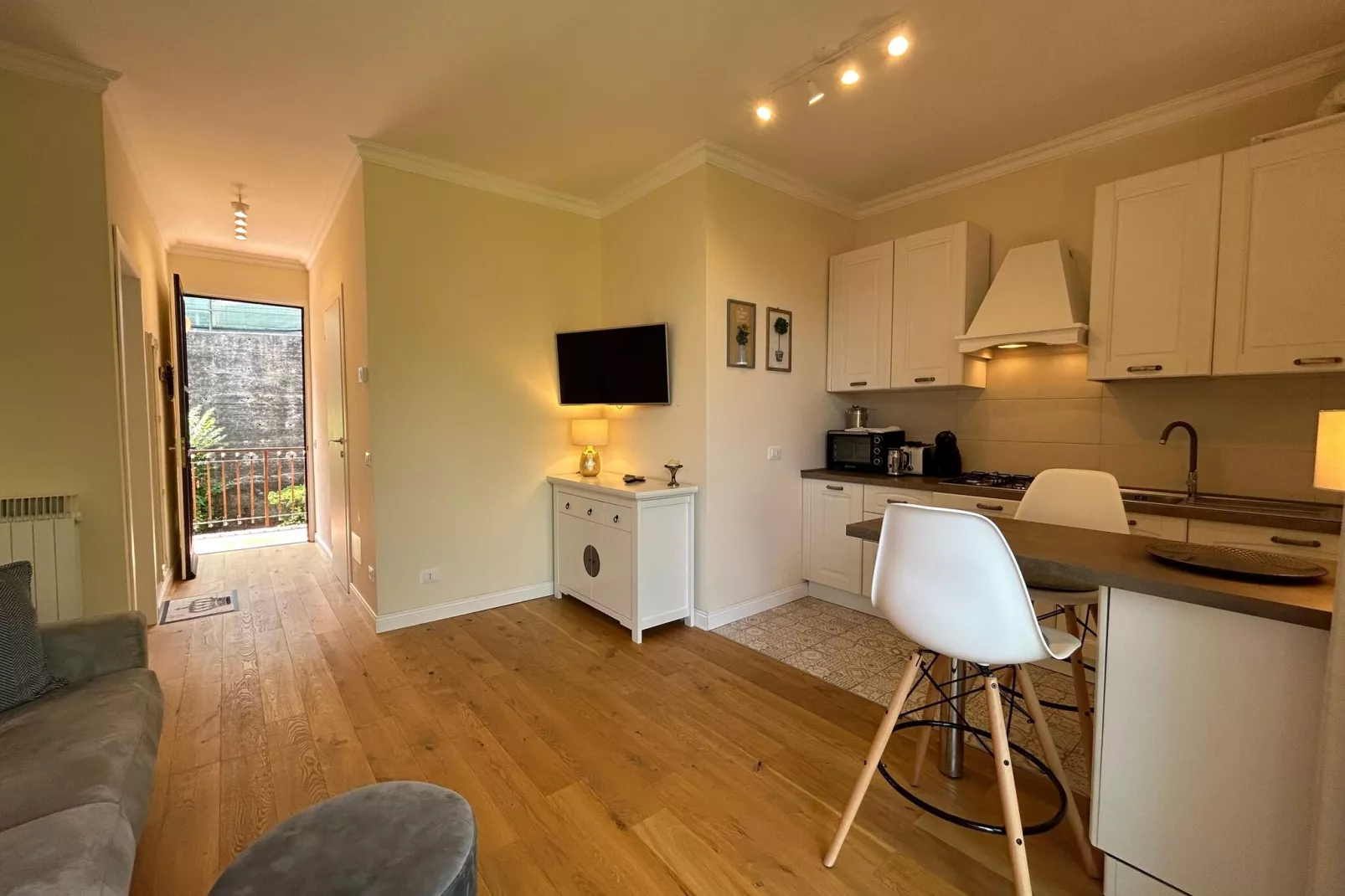 Appartement Aurora - With Lake view-Woonkamer