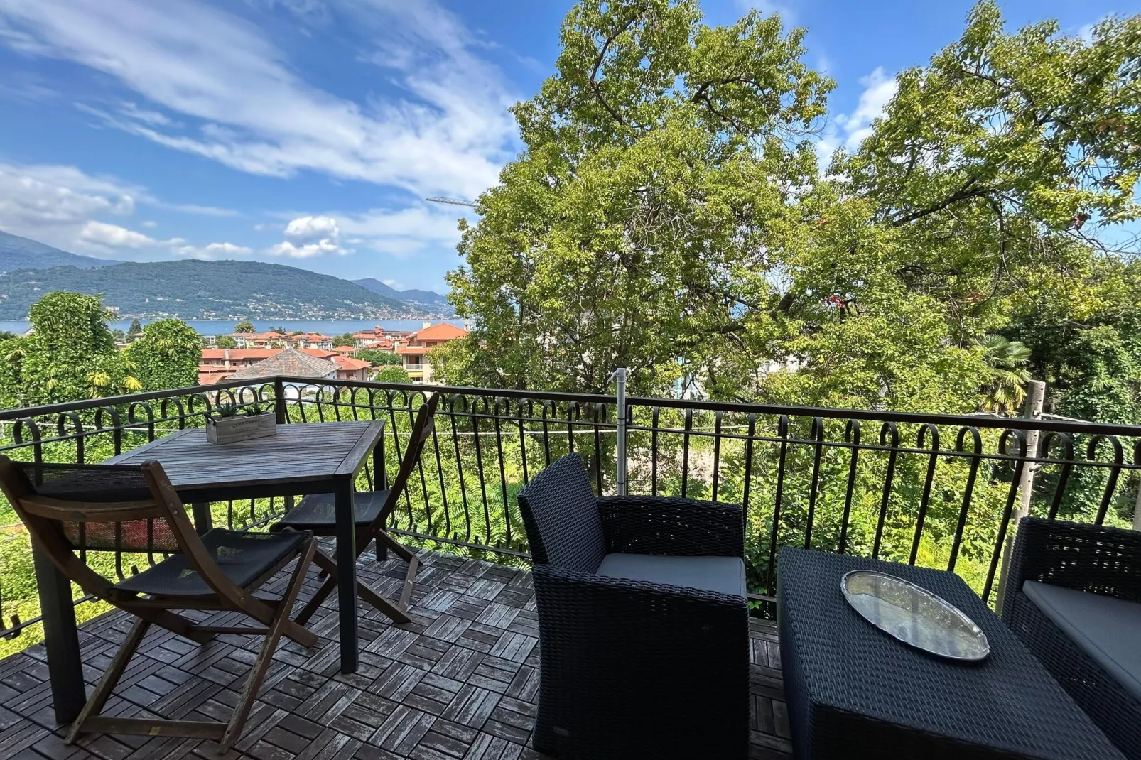 Appartement Aurora - With Lake view-Terrasbalkon