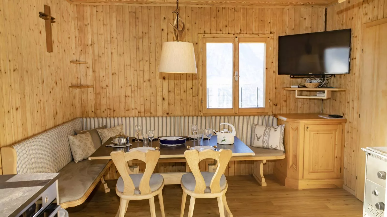 Blick ins Inntal-Eetkamer