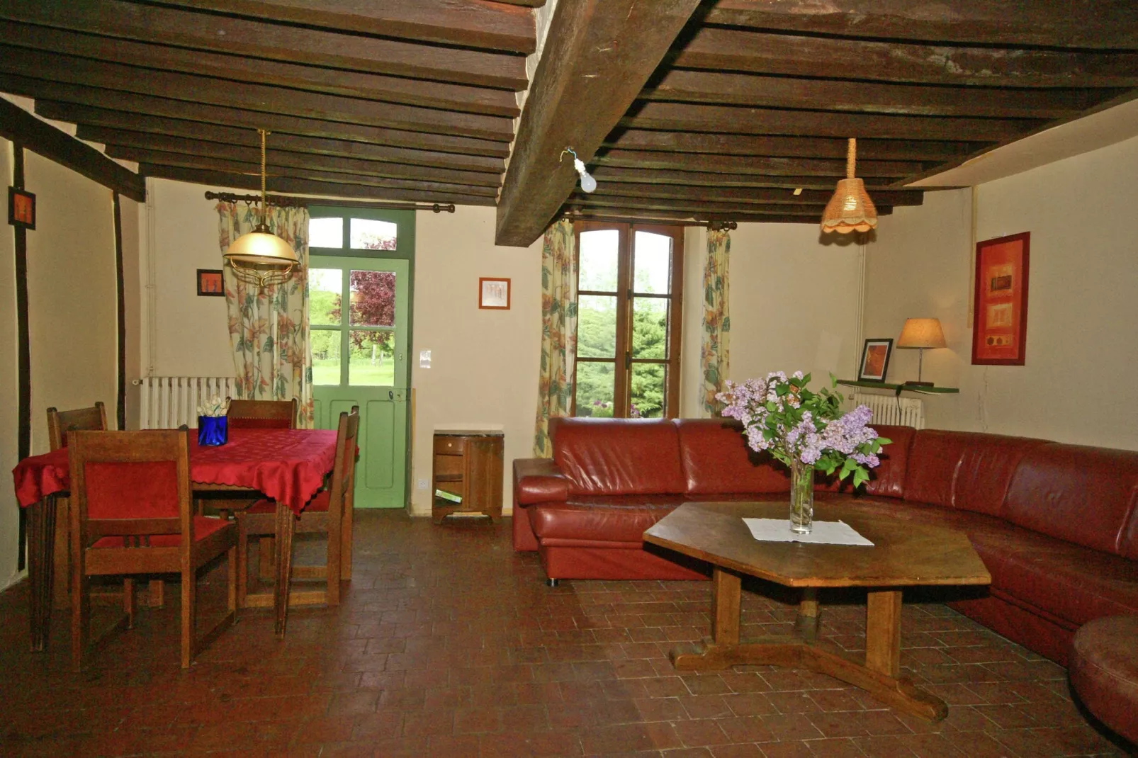 Maison de vacances  St Maurice sur Aveyron ferme-Woonkamer