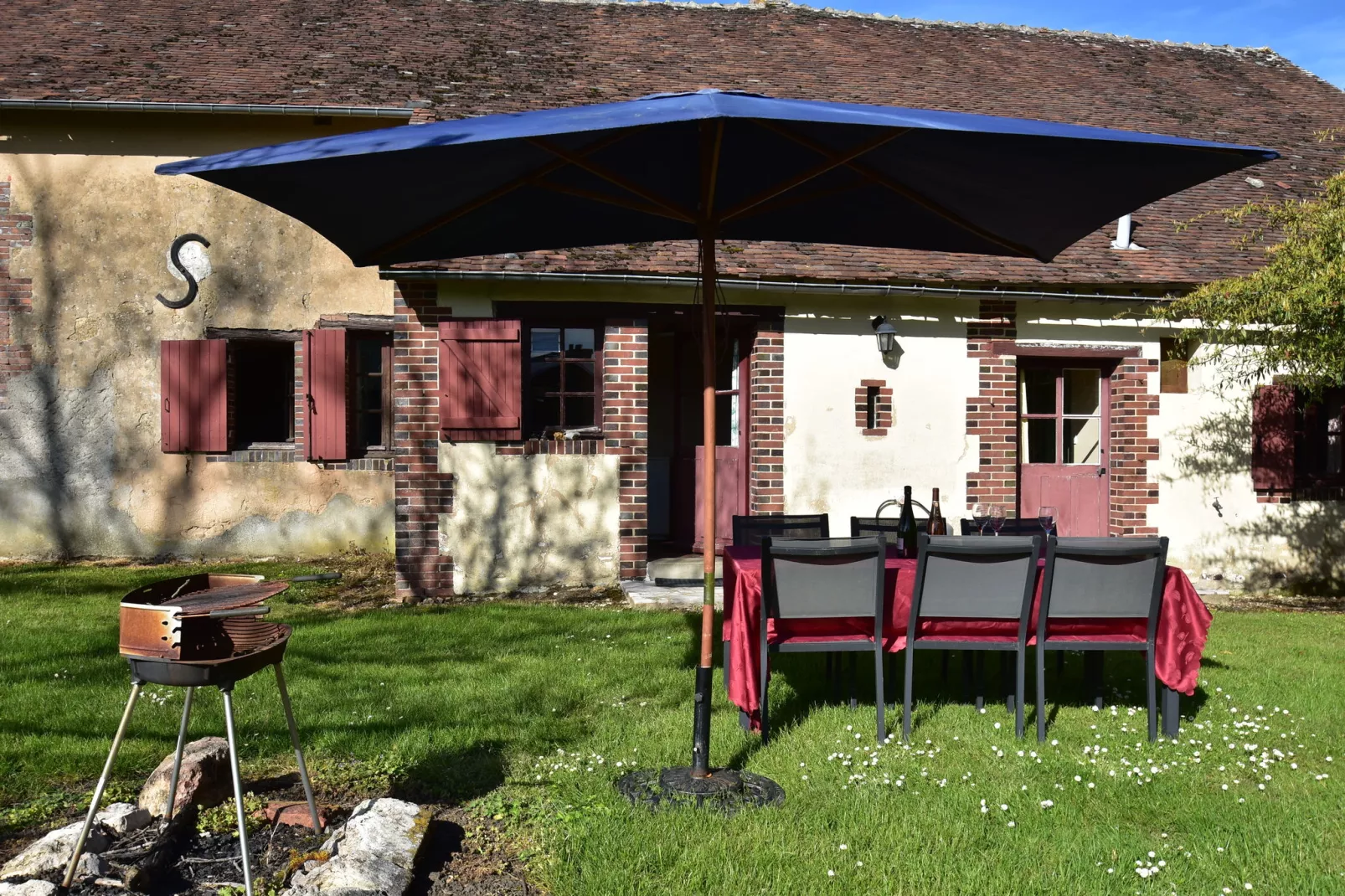 Maison de vacances  St Maurice sur Aveyron ferme-Terrasbalkon