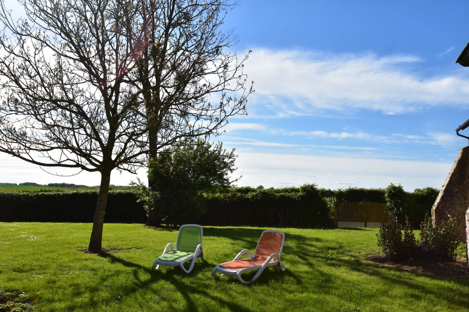 Maison de vacances  St Maurice sur Aveyron ferme-Tuinen zomer