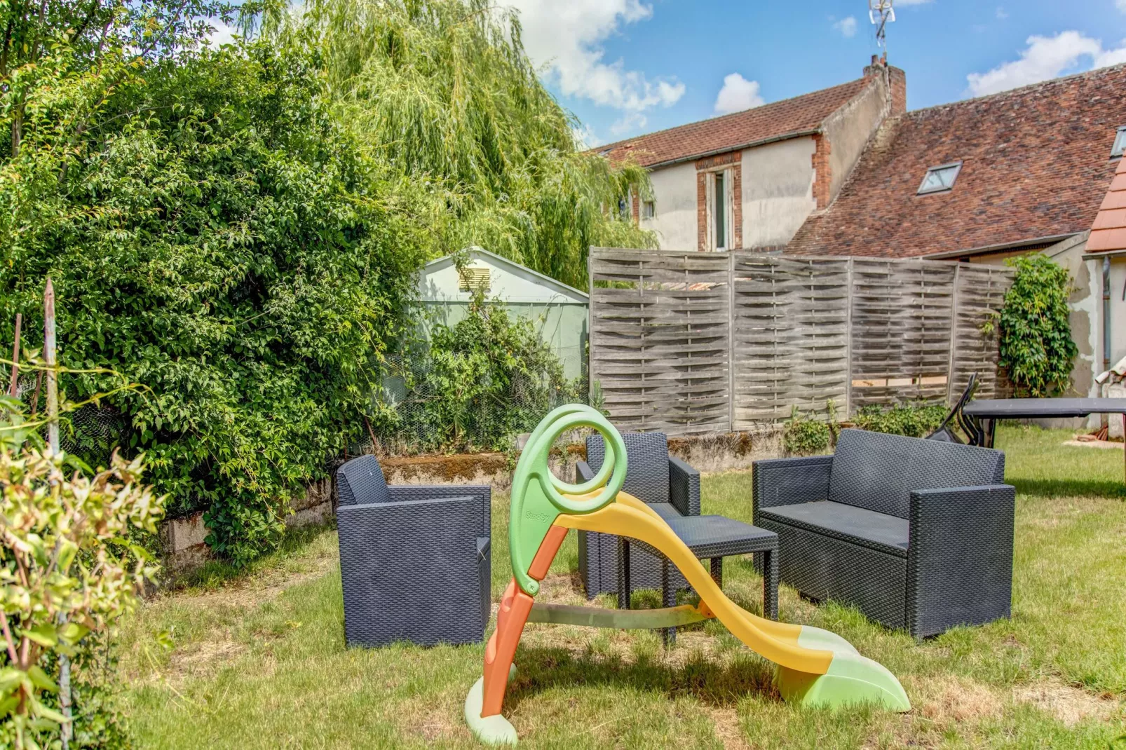 Gezellig vakantiehuis met tuin-Tuinen zomer