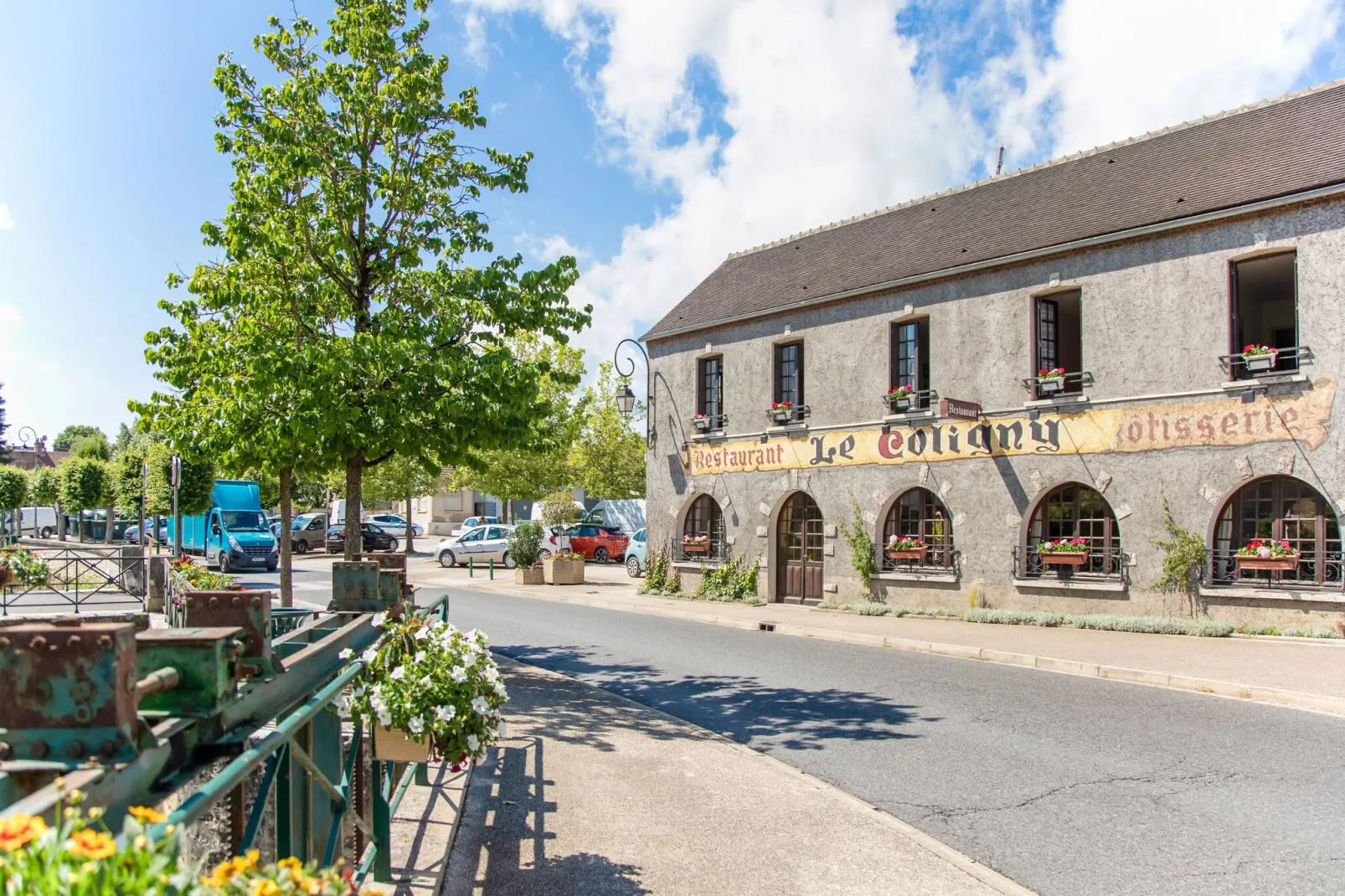 Fijn vakantiehuis in Châtillon-Coligny bij Canal de Briare-Gebieden zomer 1km