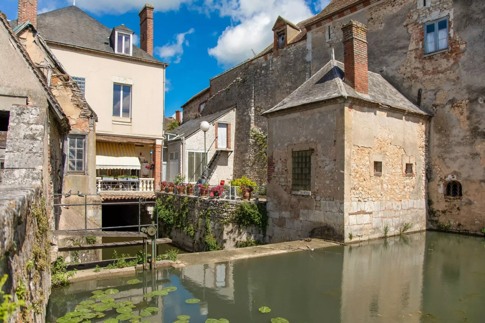 Fijn vakantiehuis in Châtillon-Coligny bij Canal de Briare-Gebieden zomer 20km