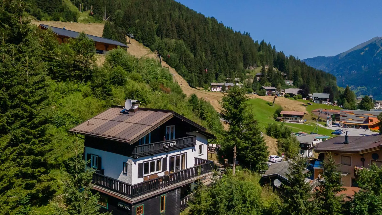 Villa Taube XL-Buitenkant zomer