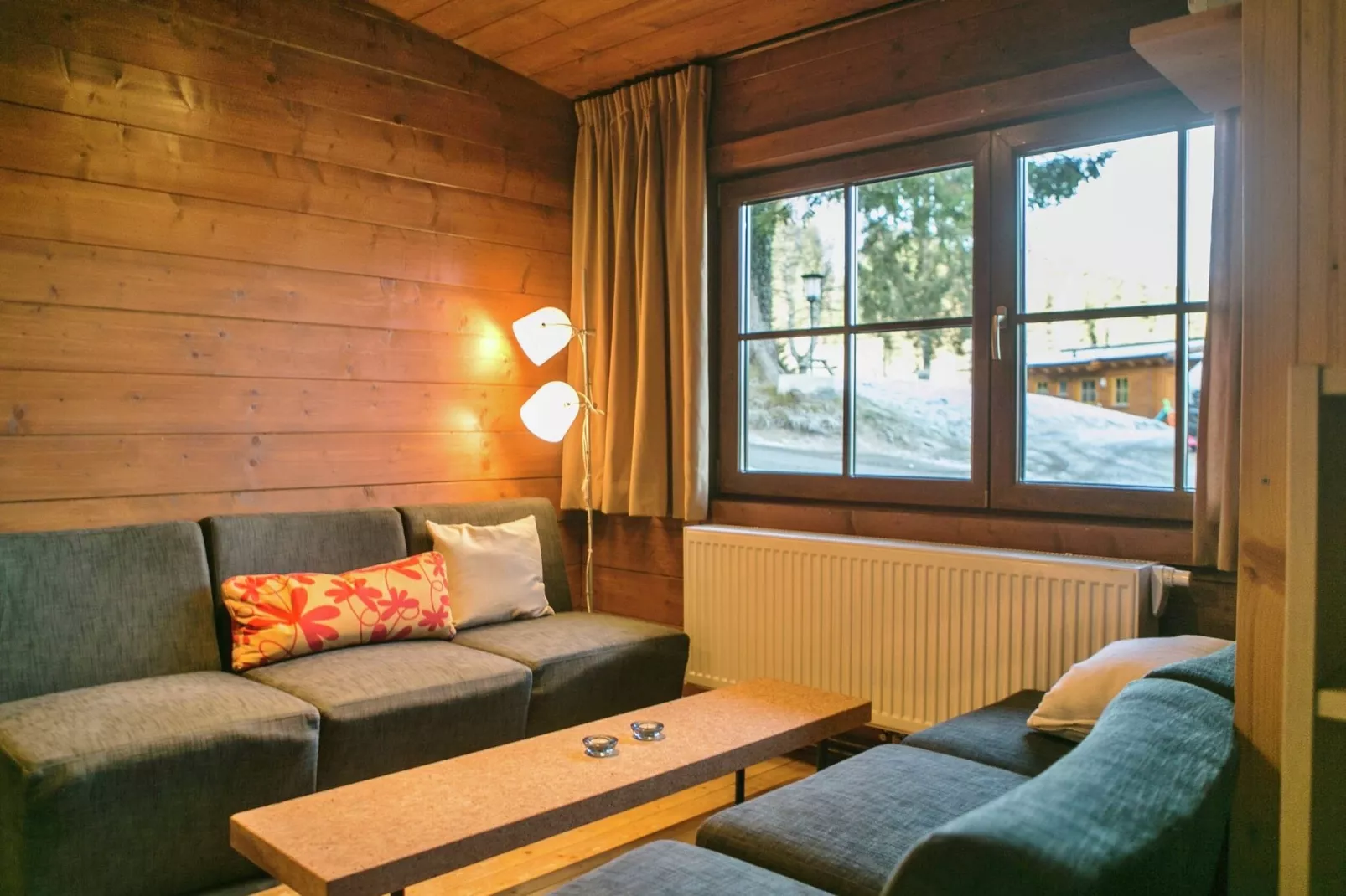 Chalets im Brixental V-Woonkamer