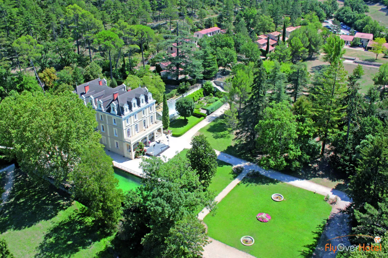 Domaine de Chateau Laval Gréoux-les-Bains 3-Sfeer