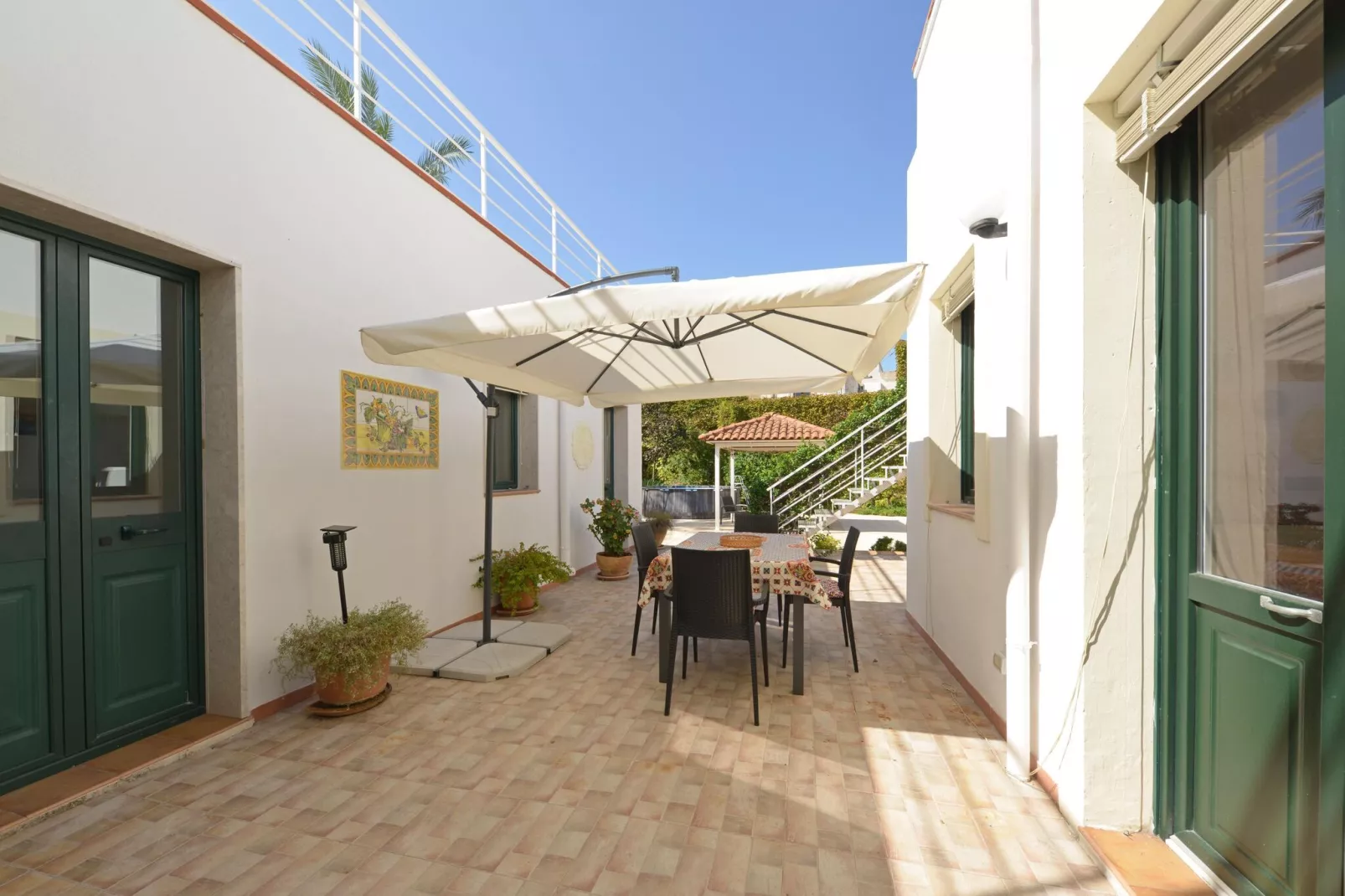 Casa Bianca Einzelhaus fuer 8 Personen  mit Privatpool-Terrasbalkon