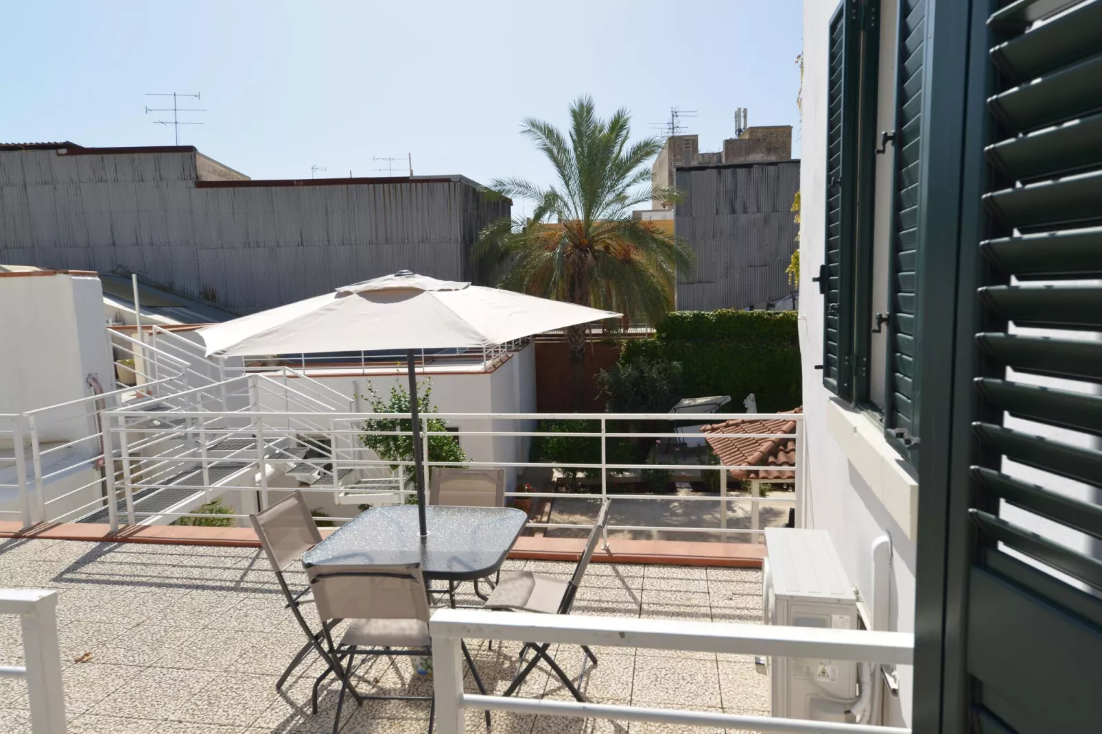 Casa Bianca Einzelhaus fuer 8 Personen  mit Privatpool-Terrasbalkon