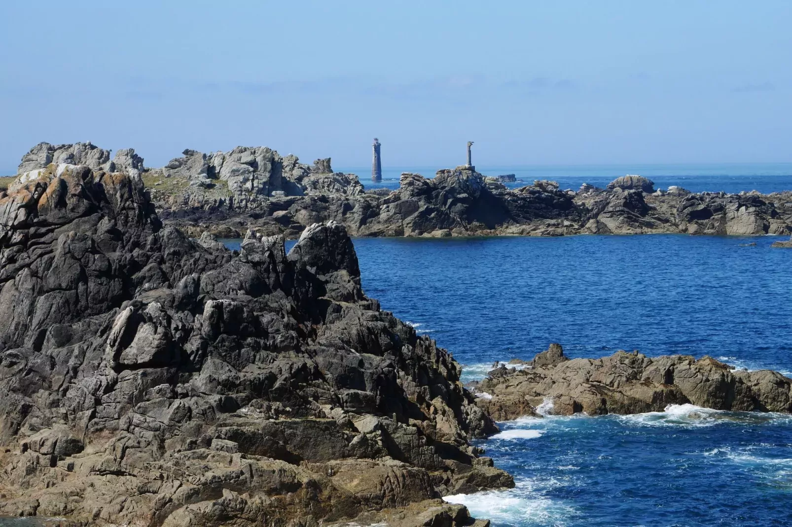 Steinhaus mit Meerblick auf der Insel Ouessant-Gebieden zomer 5km