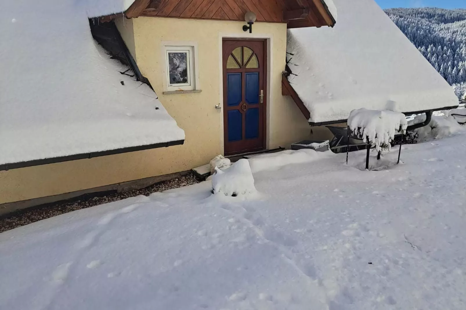 Schröllhütte-Exterieur winter